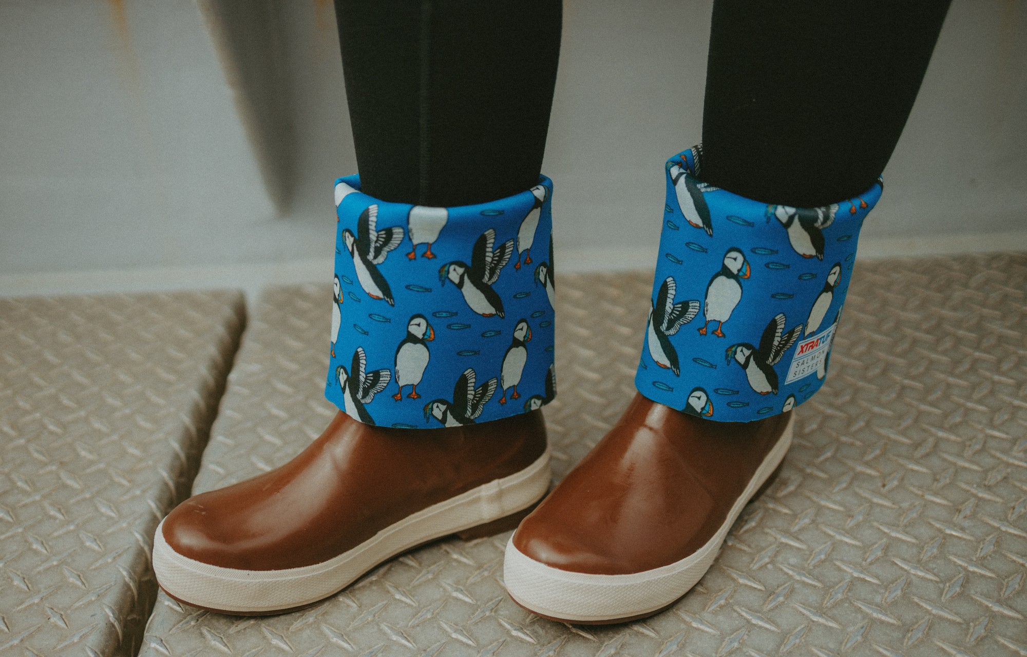 puffins　フラット加工 The Puffin Collection by Salmon Sisters x Xtratuf