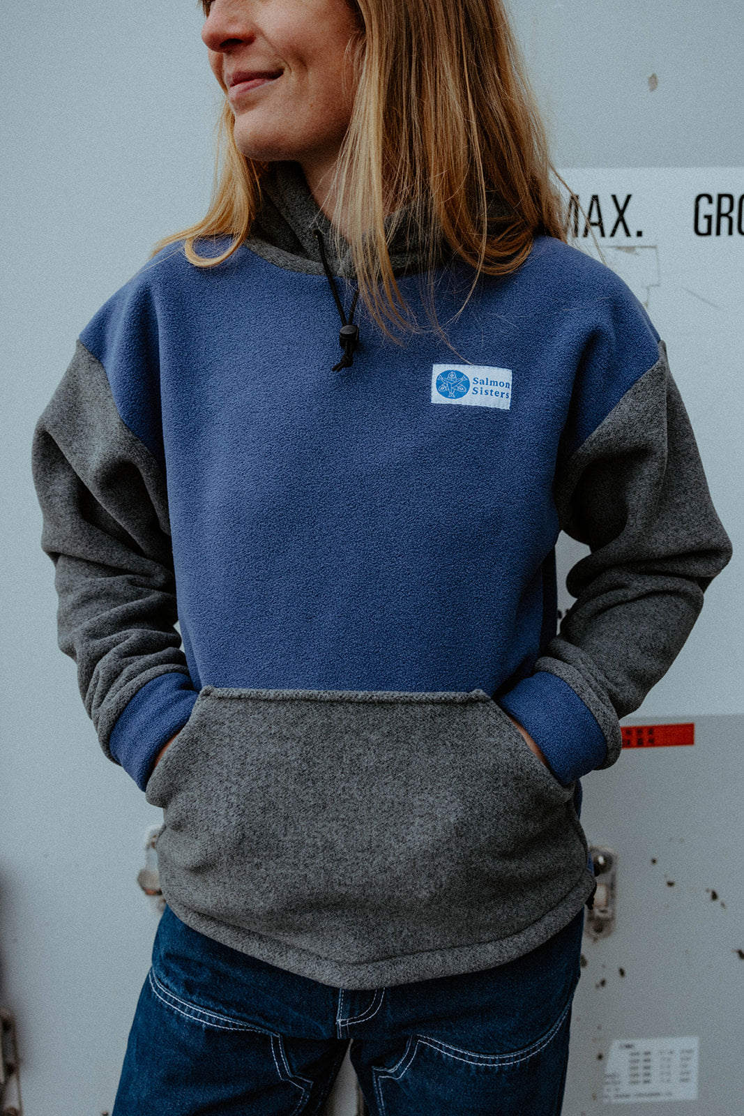 Nomar Poot Peak Pullover (L) – Salmon Sisters