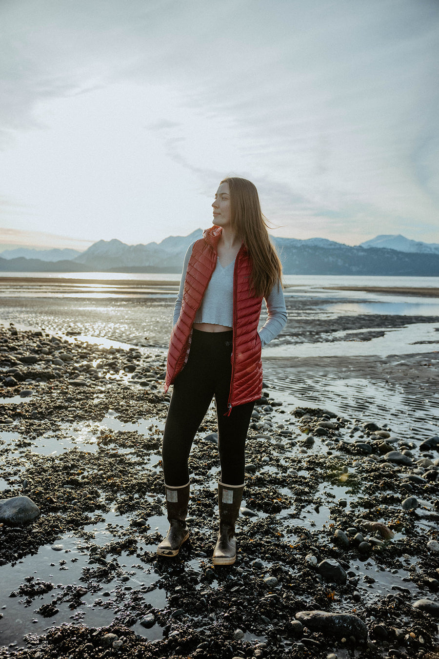 SKHOOP x Salmon Sisters - Sockeye Vest (Red Granite)
