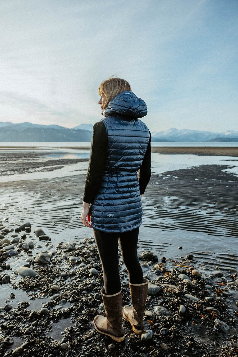 SKHOOP x Salmon Sisters - Limpet Vest (Navy)