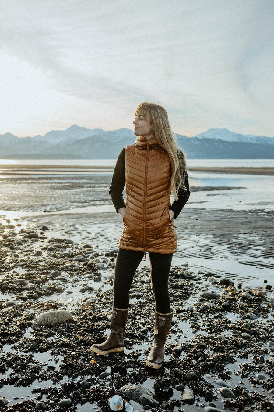 SKHOOP x Salmon Sisters - Limpet Vest (Amber)