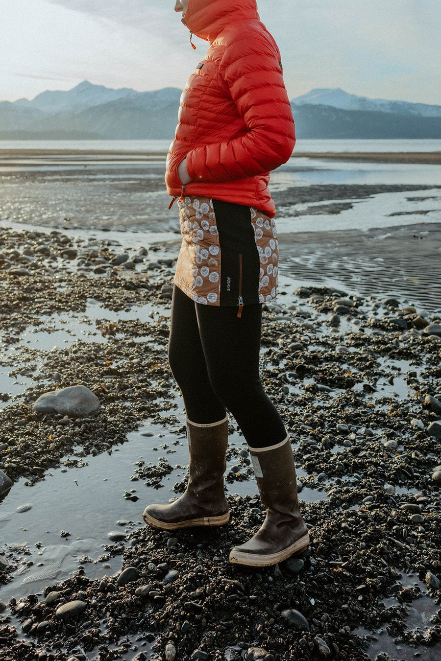 Skhoop - Short Shell Skirt (Amber)